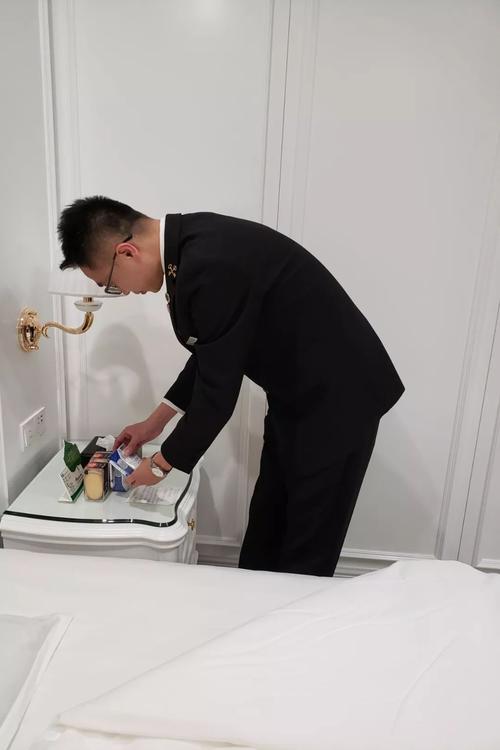 "十大人物颁奖典礼的获奖者和工作人员陆陆续续下榻福州美伦大饭店